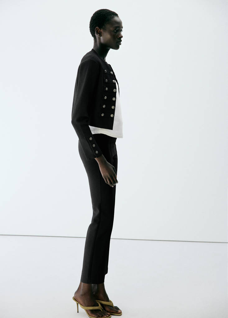 Fine-knit buttoned jacket — Black