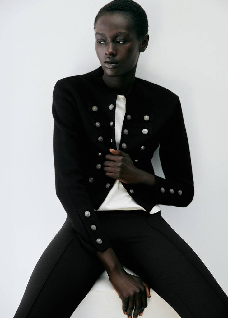 Fine-knit buttoned jacket — Black
