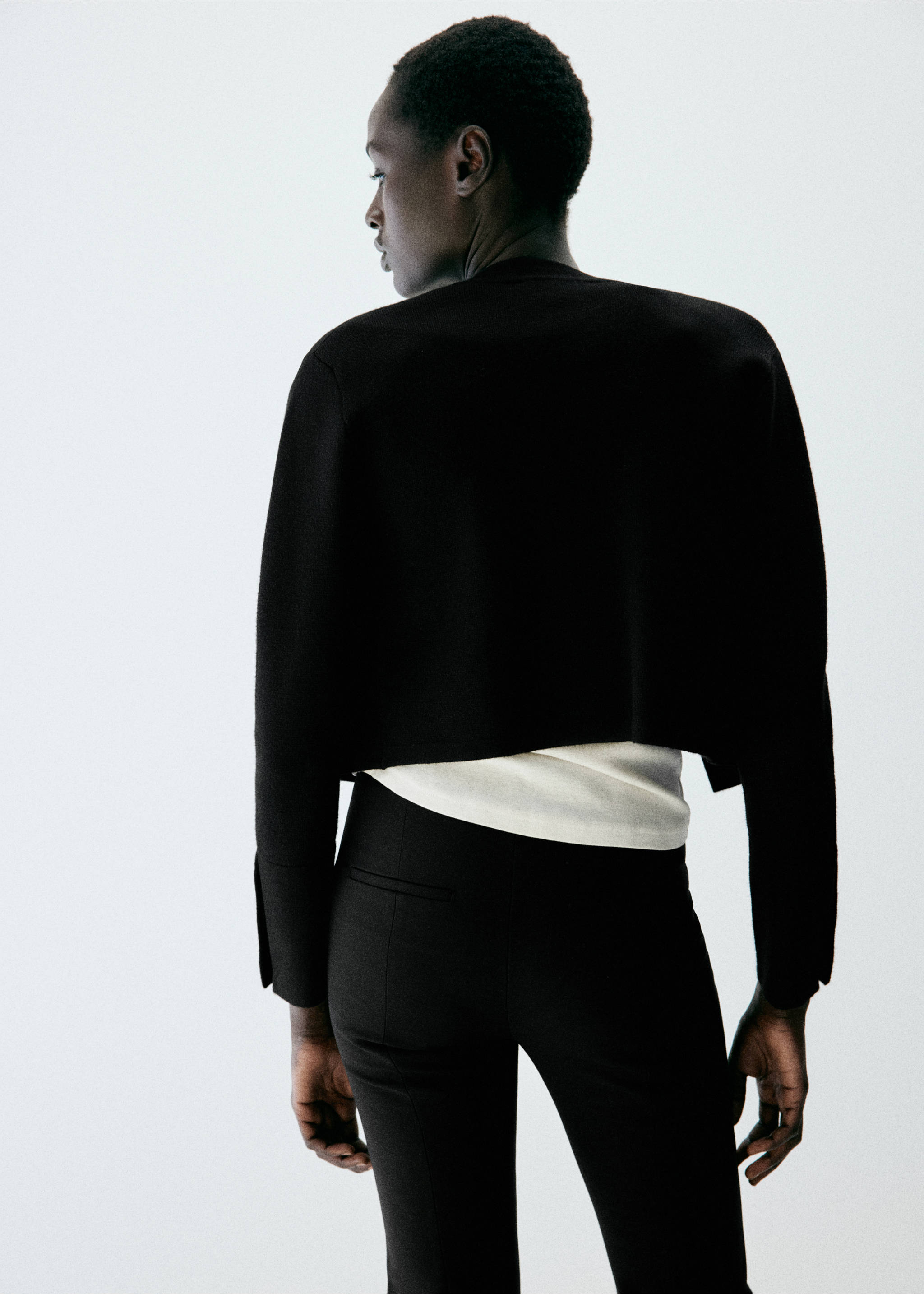 Fine-knit buttoned jacket - Reverse of the article, Black. Ref: 37094073-01.