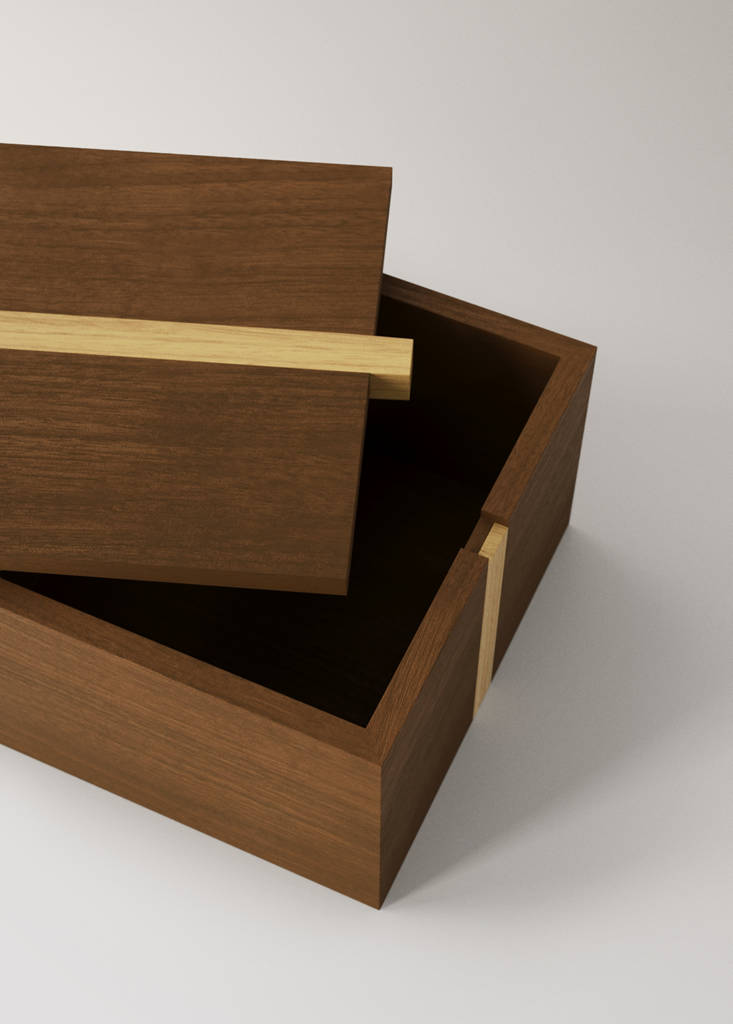 Medium bicolour wooden square box — Brown