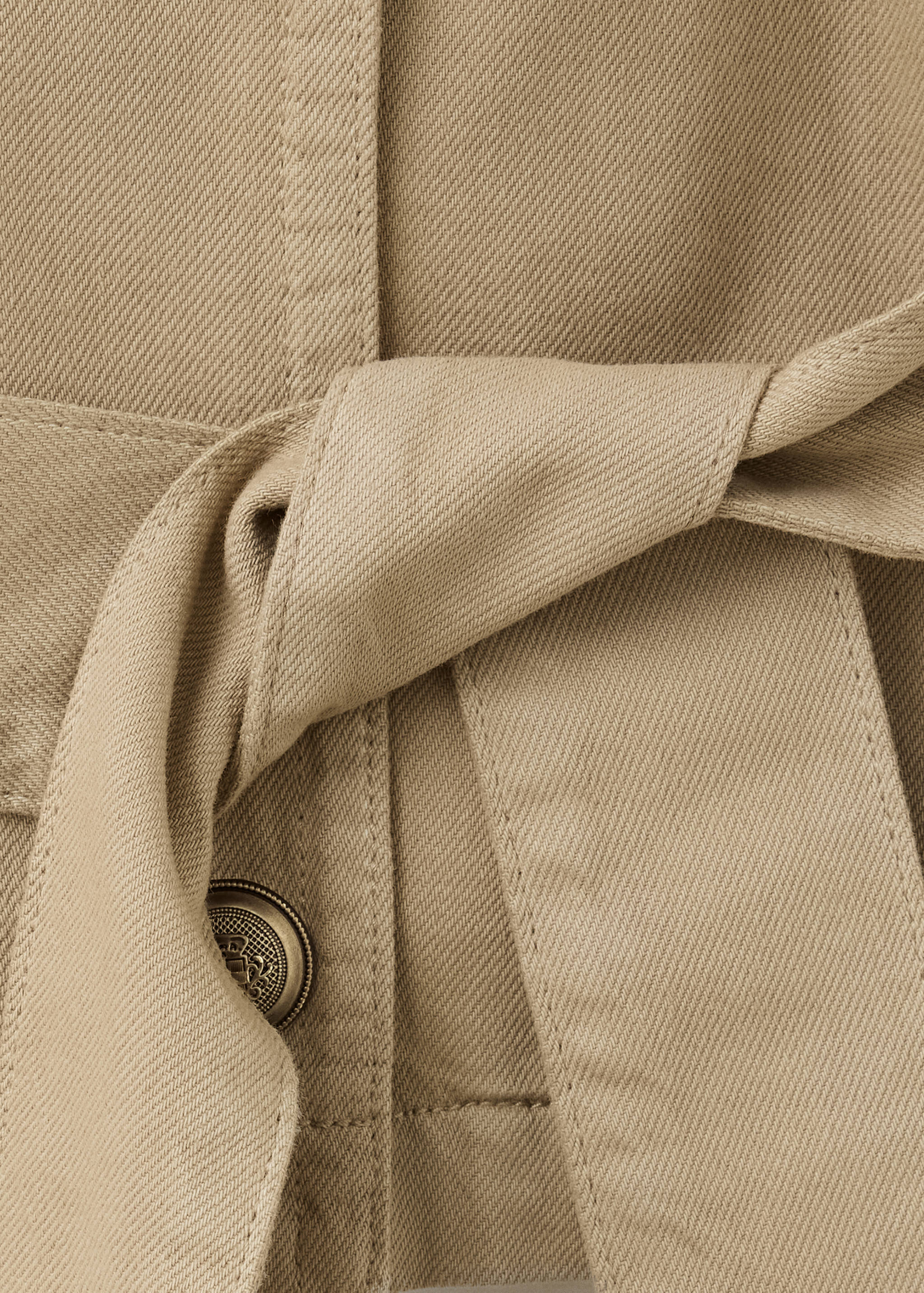 Fitted belted trench coat - Details of the article 8