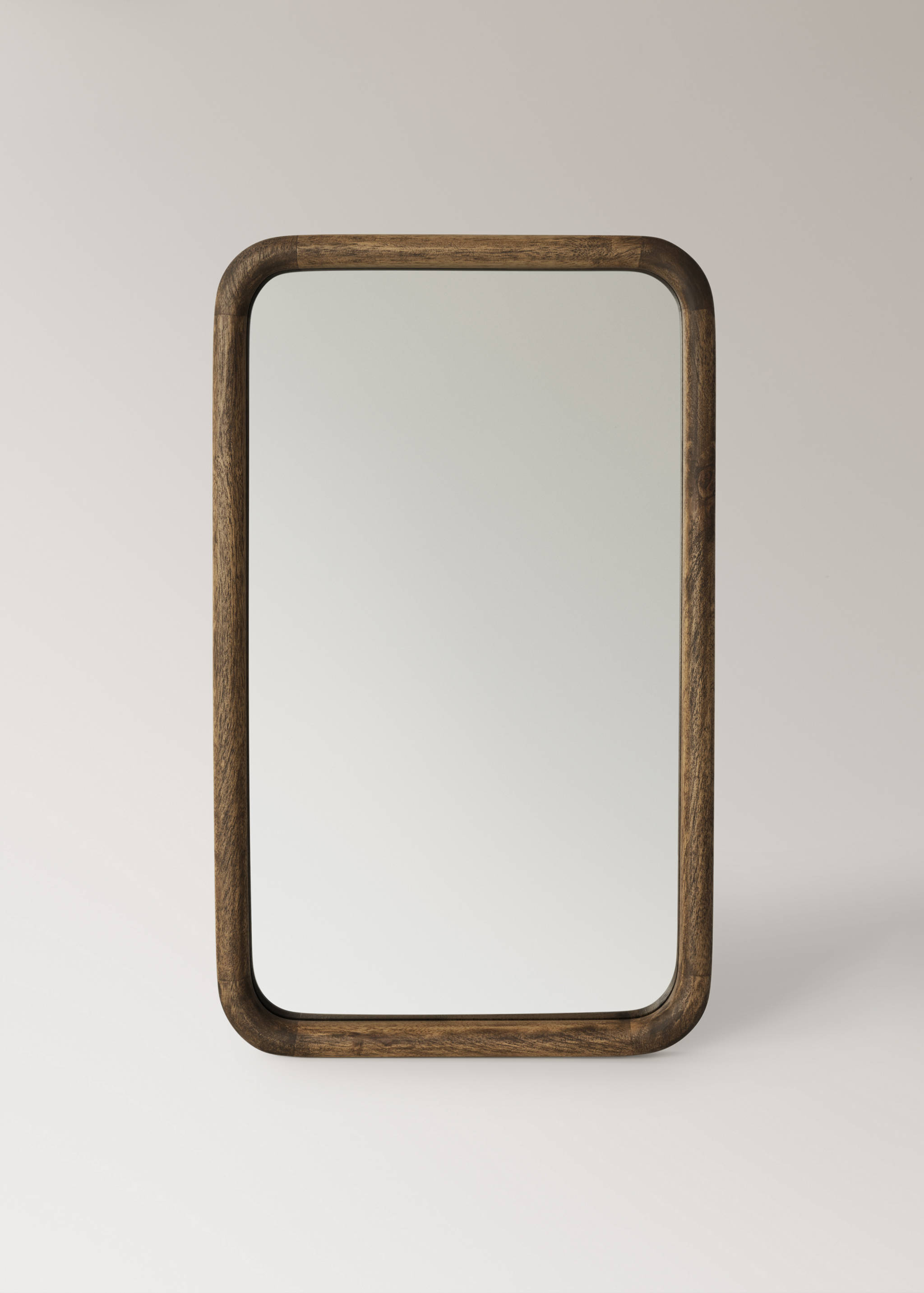 Rounded rectangular wooden mirror - Article without model