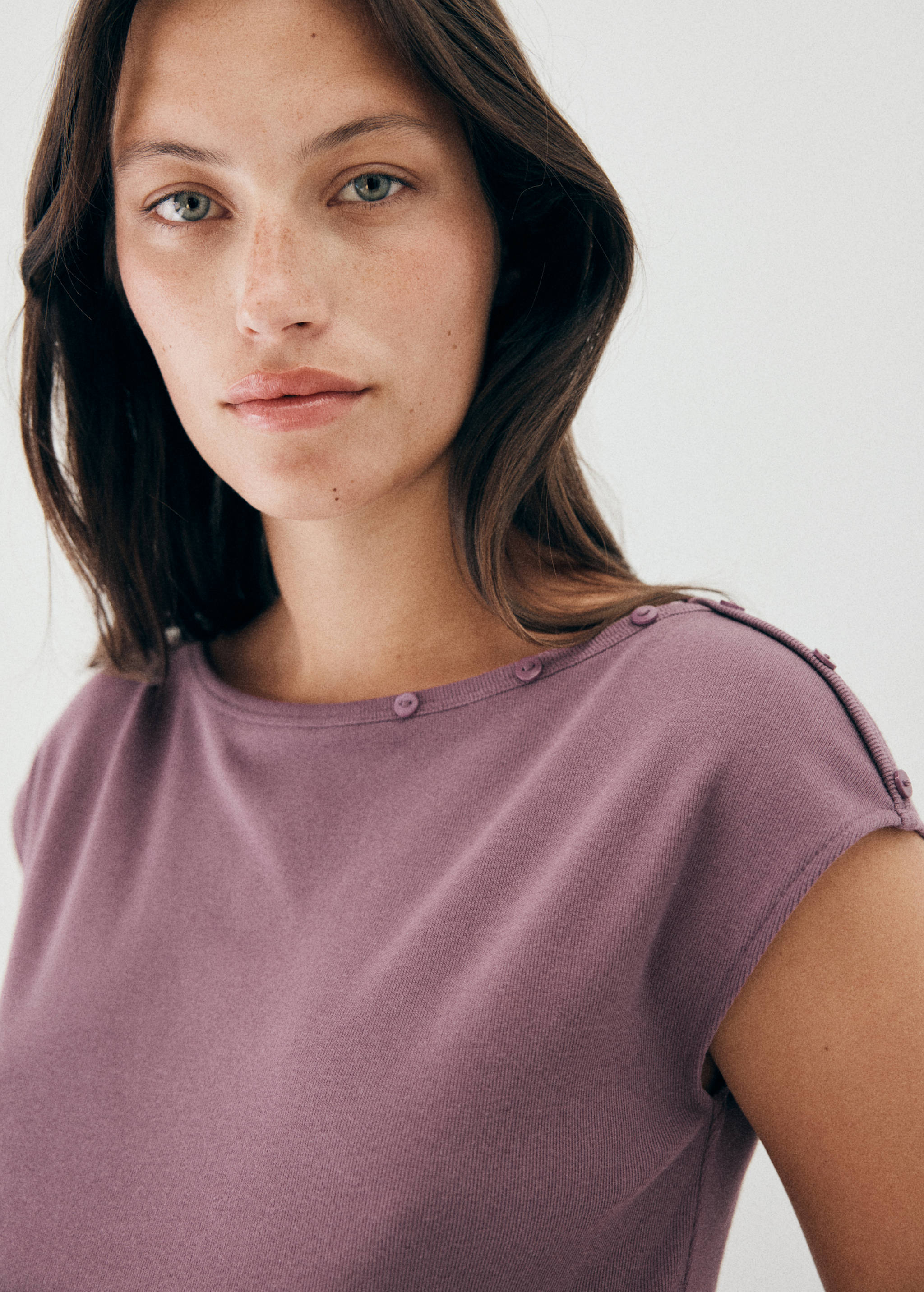 Ruched maternity T-shirt - Details of the article 1