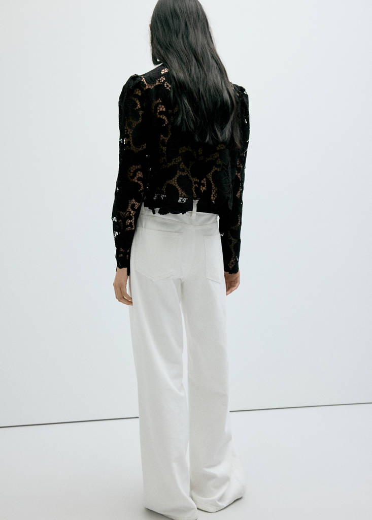 Guipure blouse with a tie neck — Black