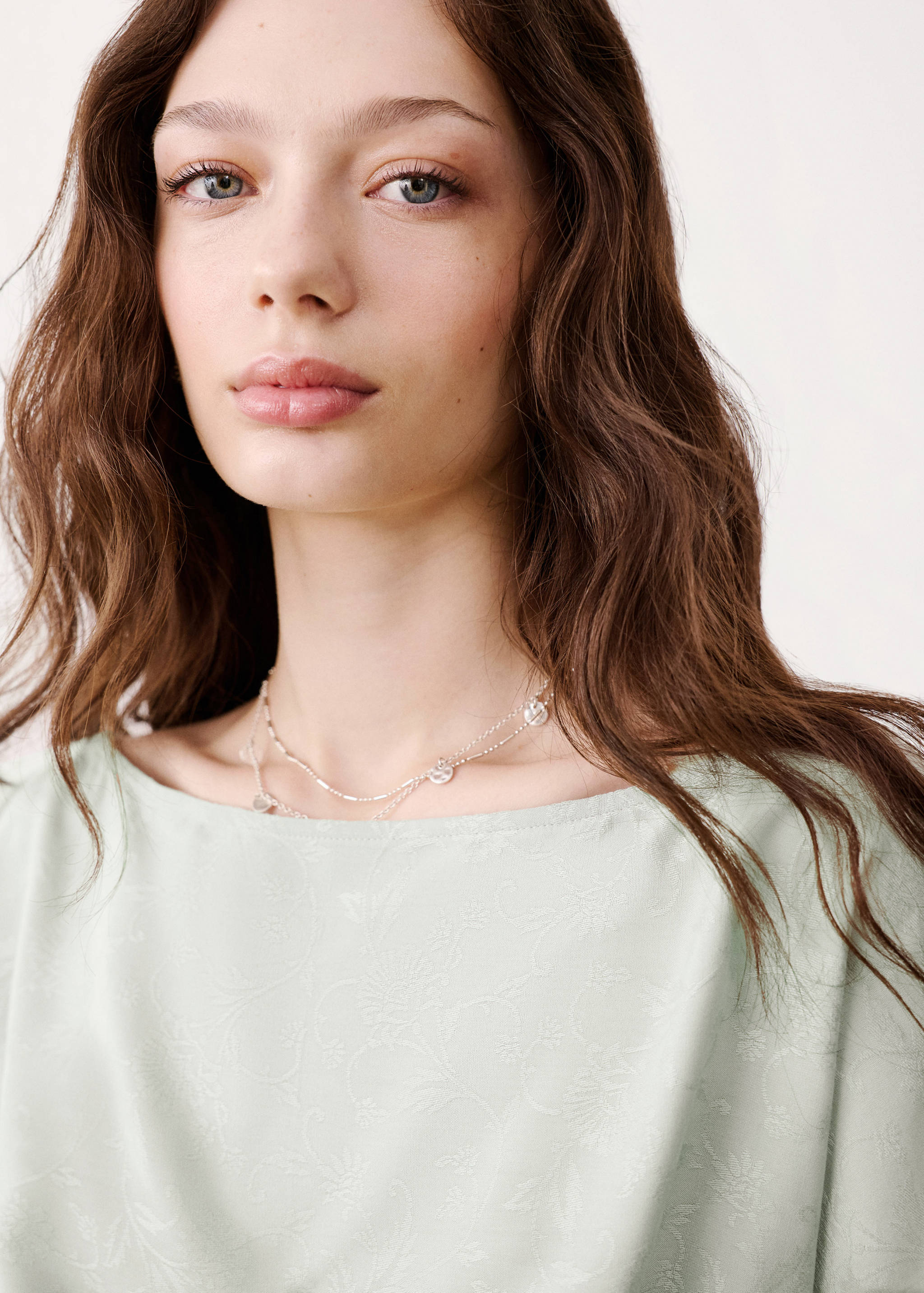 Jacquard blouse with pleated detail - Details of the article 1