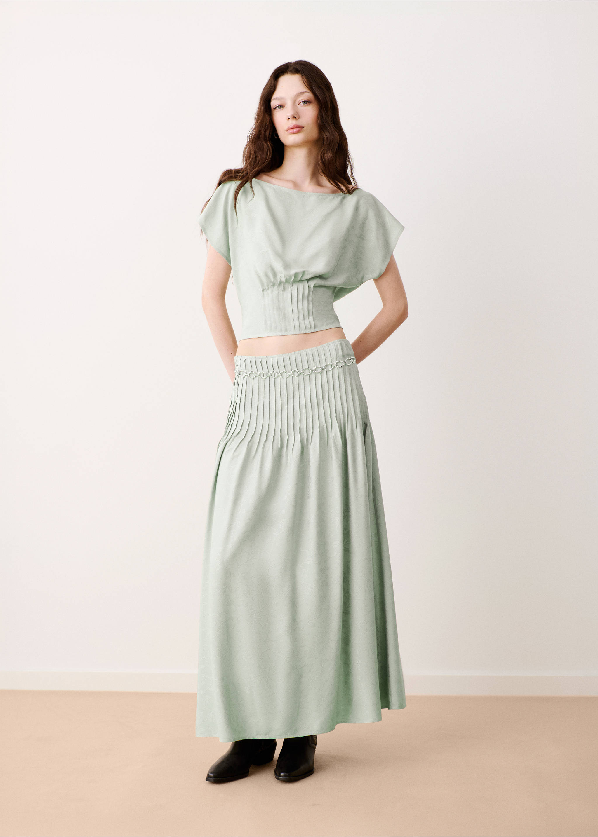 Jacquard blouse with pleated detail - Details of the article 2, Mint Green. Ref: 37094097-00.