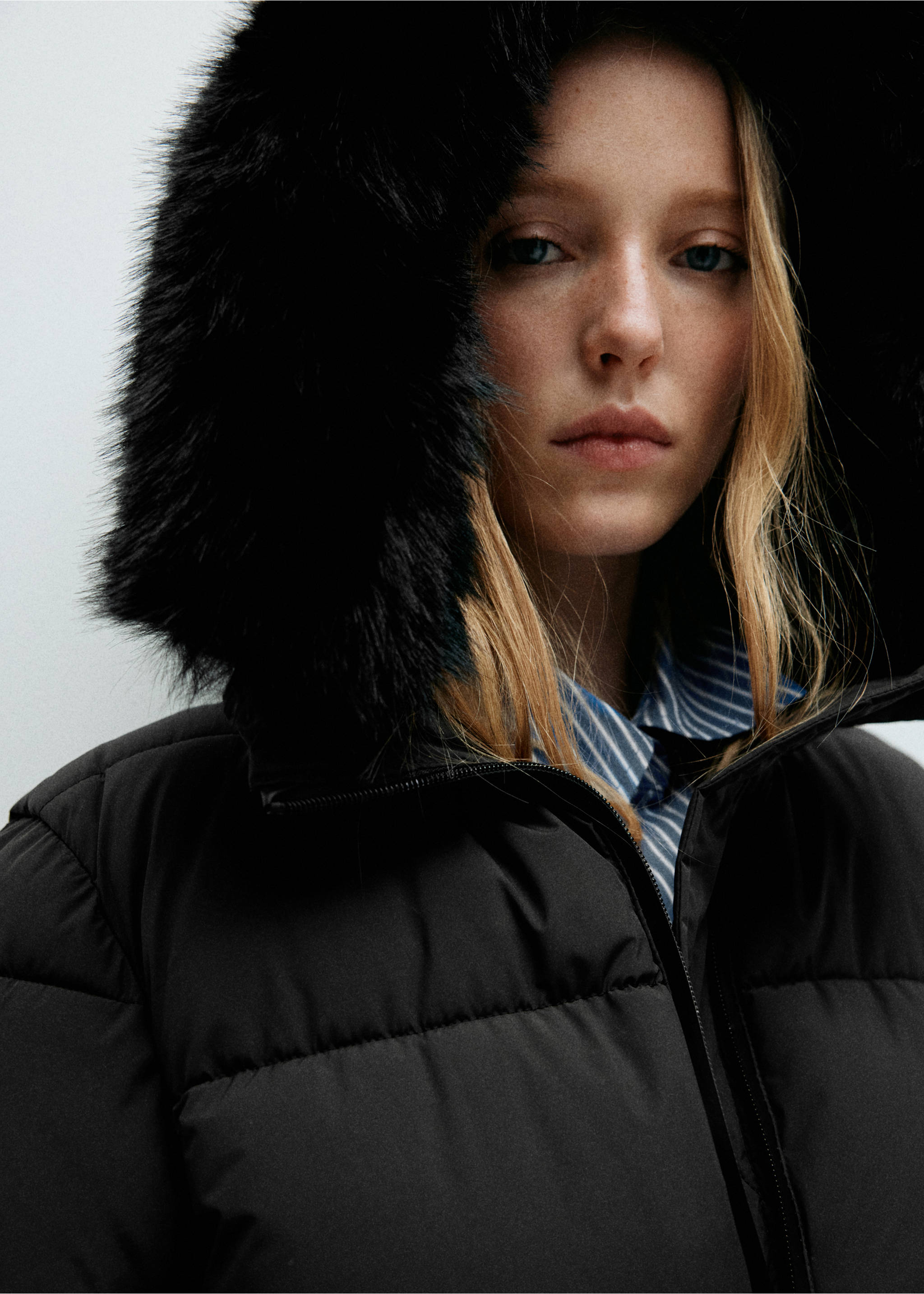 Anorak deluxy - Plan moyen, Noir. Ref: 37094099-00.