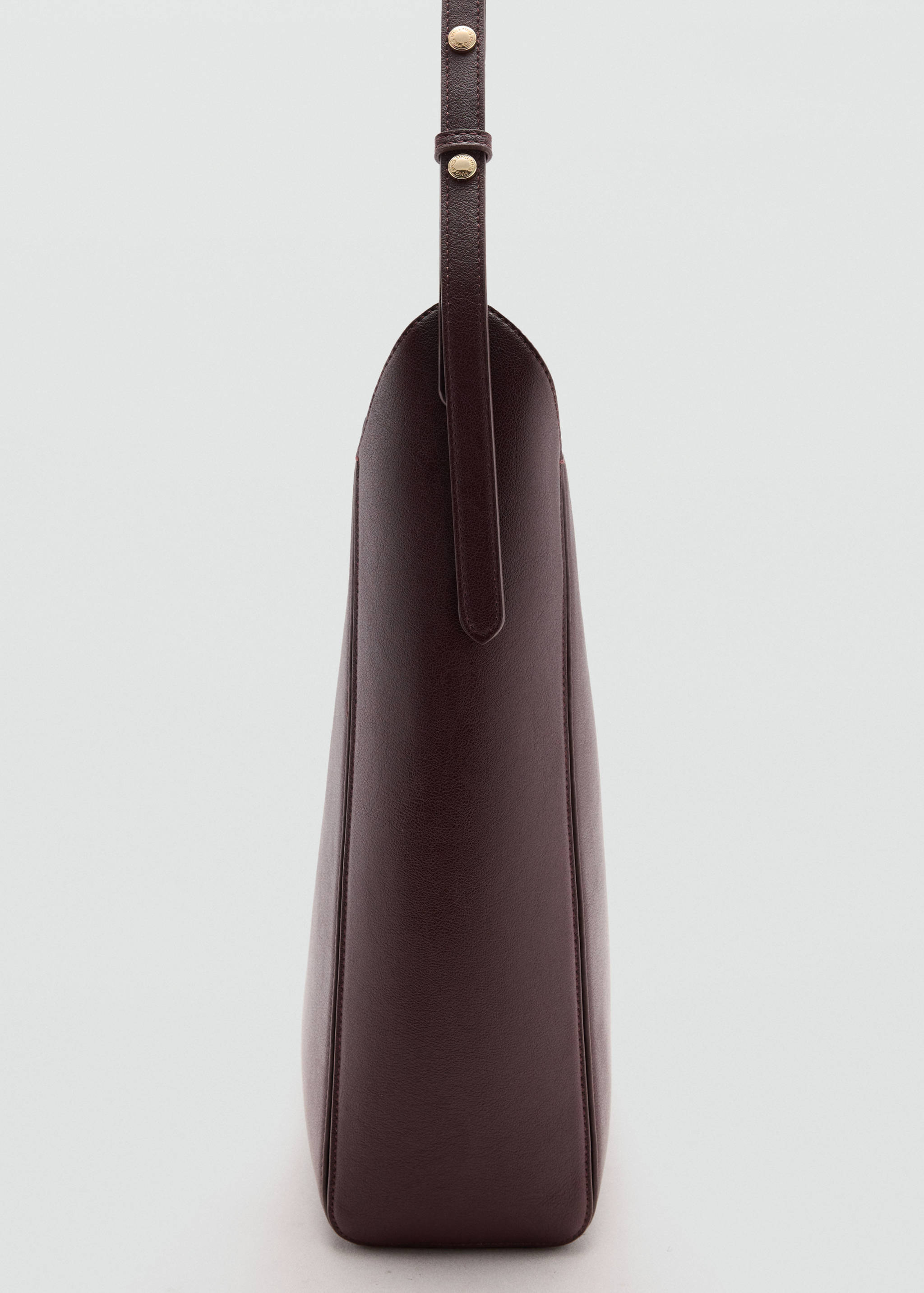 Bucket bag with clasp - Details of the article 1