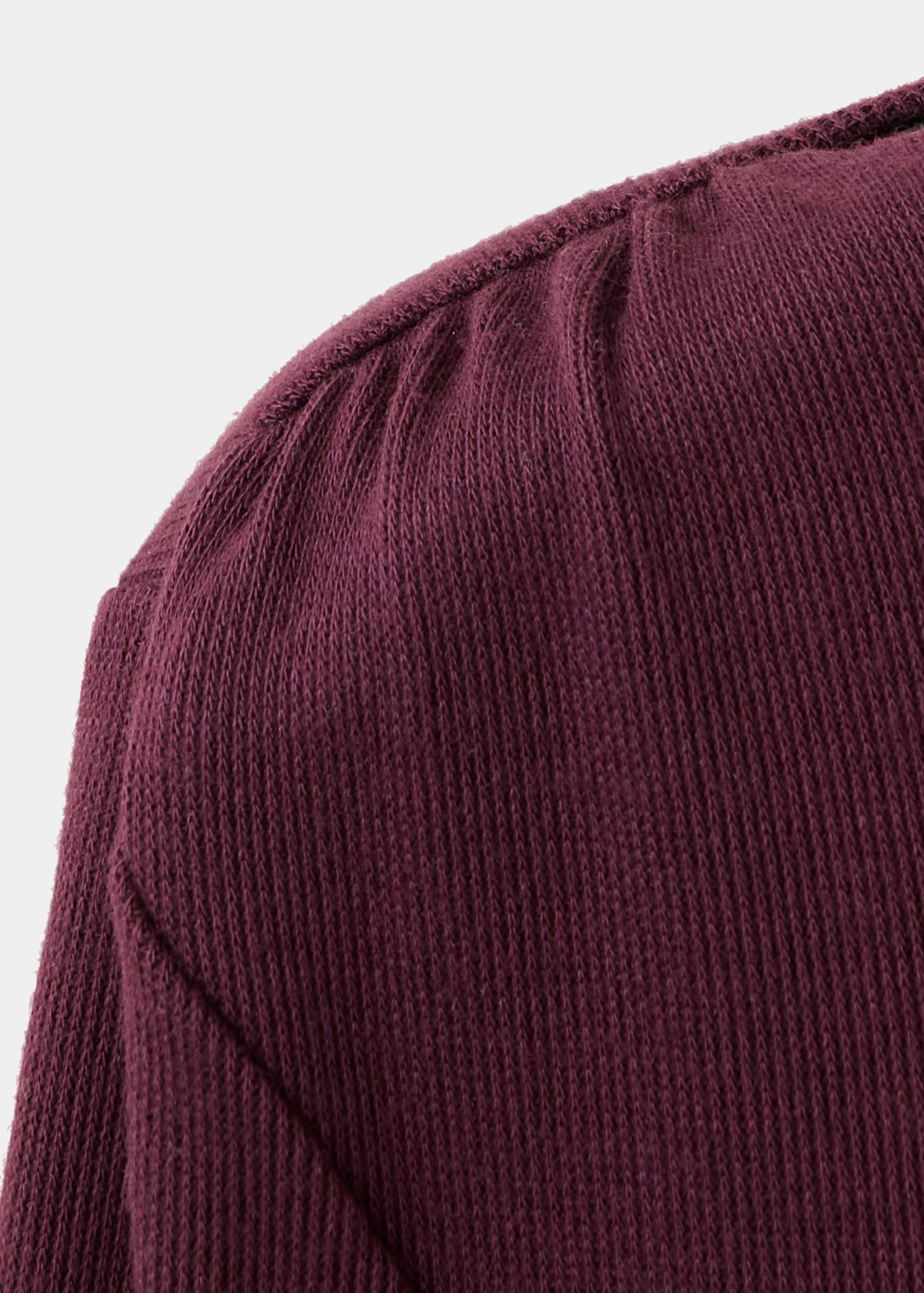 Long-sleeved boat-neck t-shirt - Details of the article 8