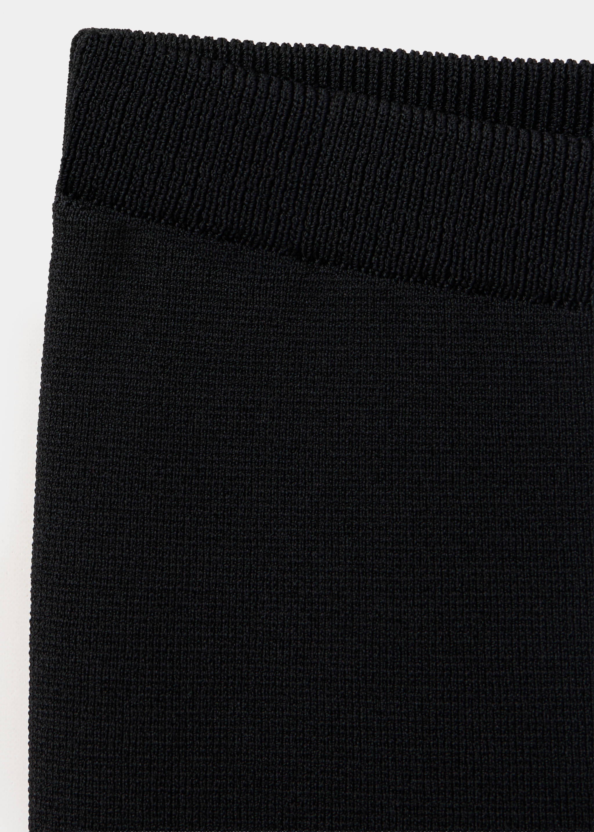 Shorts despecha - Details of the article 8