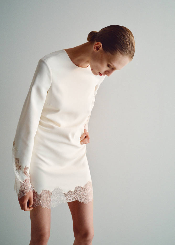 Satin dress with lace trim — Ecru
