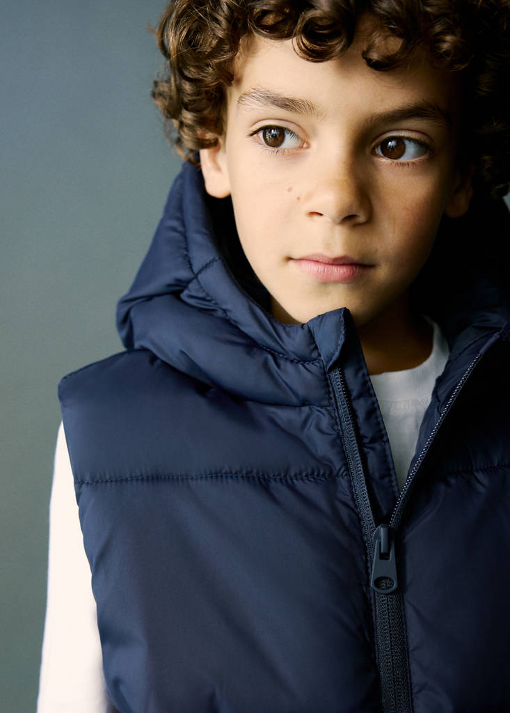 Quilted gilet with hood — Navy