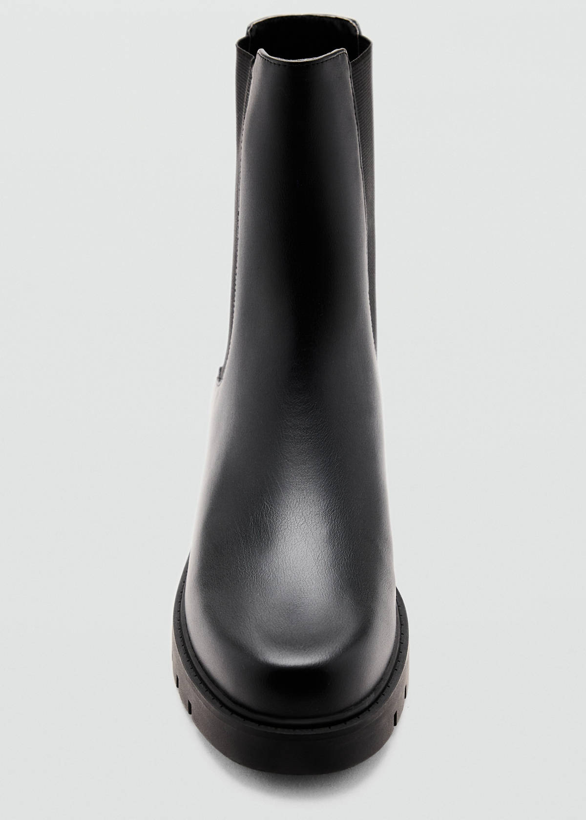 Track sole Chelsea boots — Black