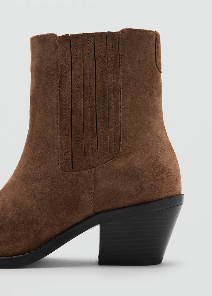 Suede block-heel boots — Tobacco Brown