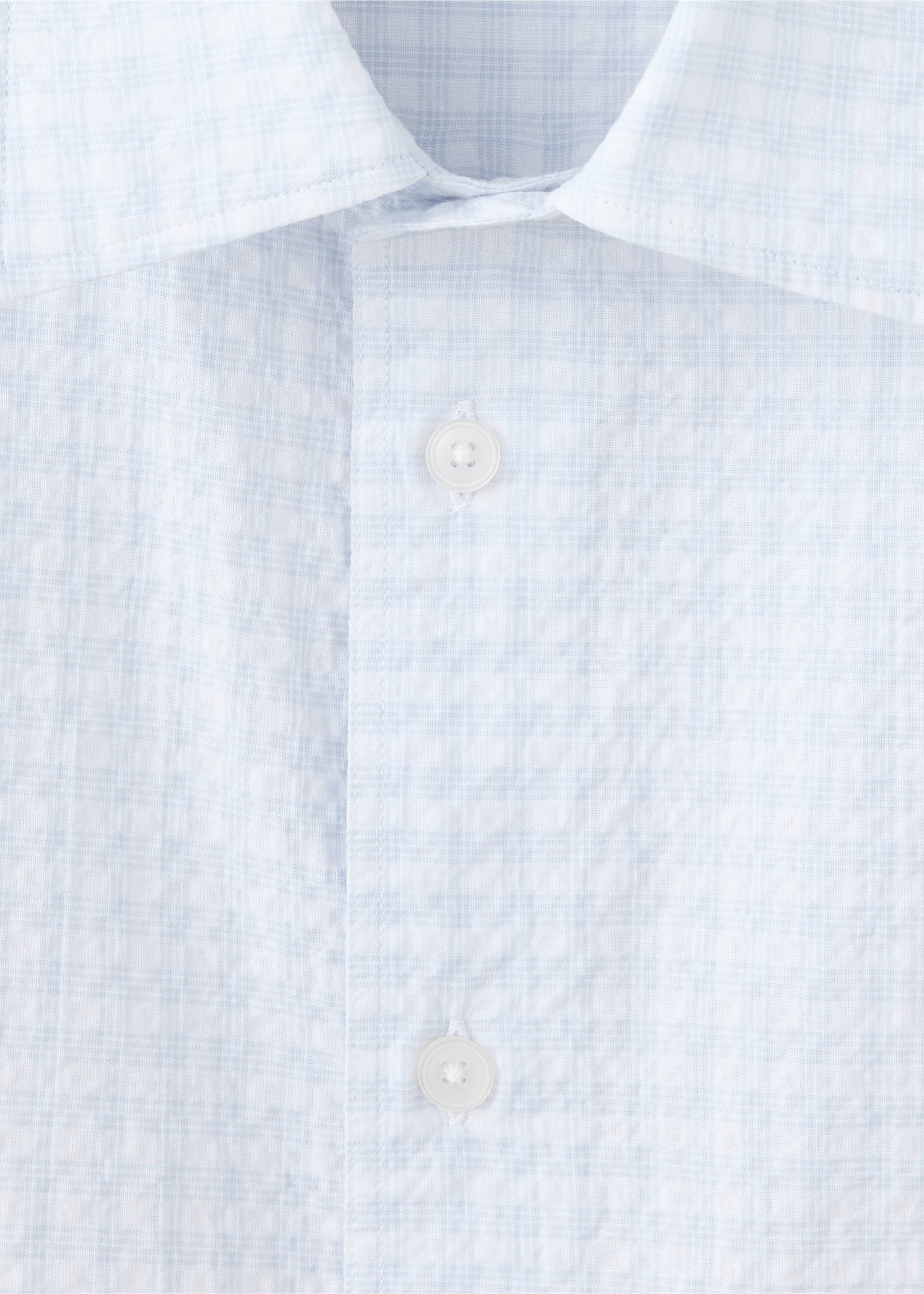 Chemise slim fit en coton seersucker à carreaux - Détail de l'article 8, Bleu ciel. Ref: 37094416-00.