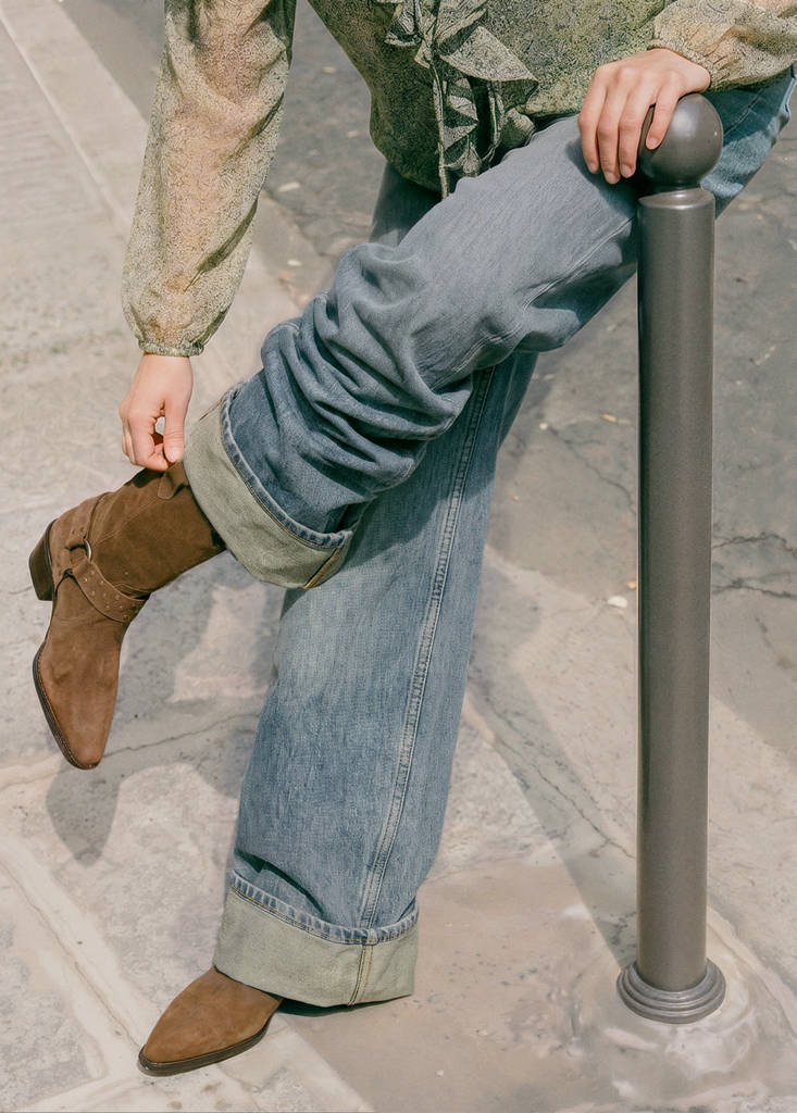 Suede leather boot with strap details — Medium Brown