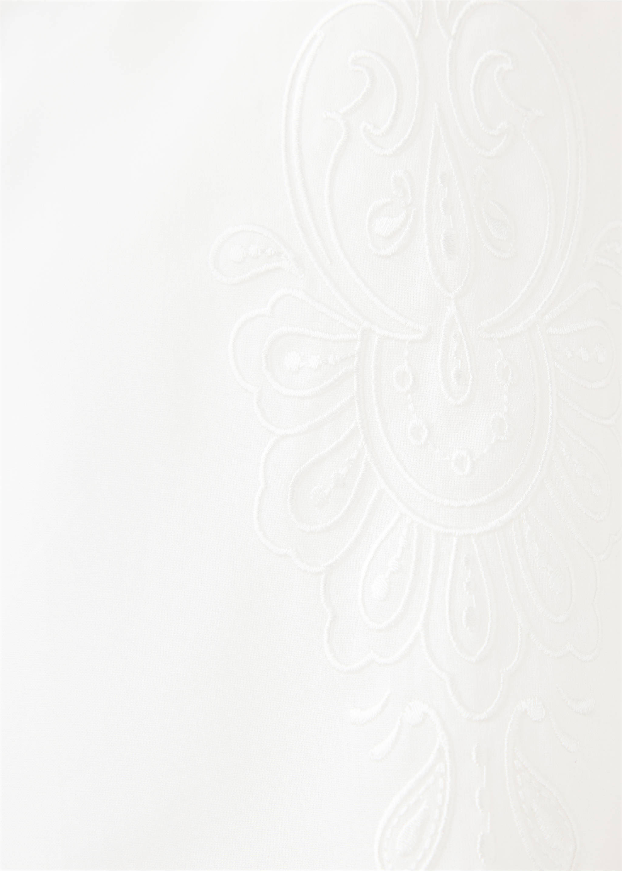 100% cotton embroidered T-shirt - Details of the article 0, Off White. Ref: 37094421-00.
