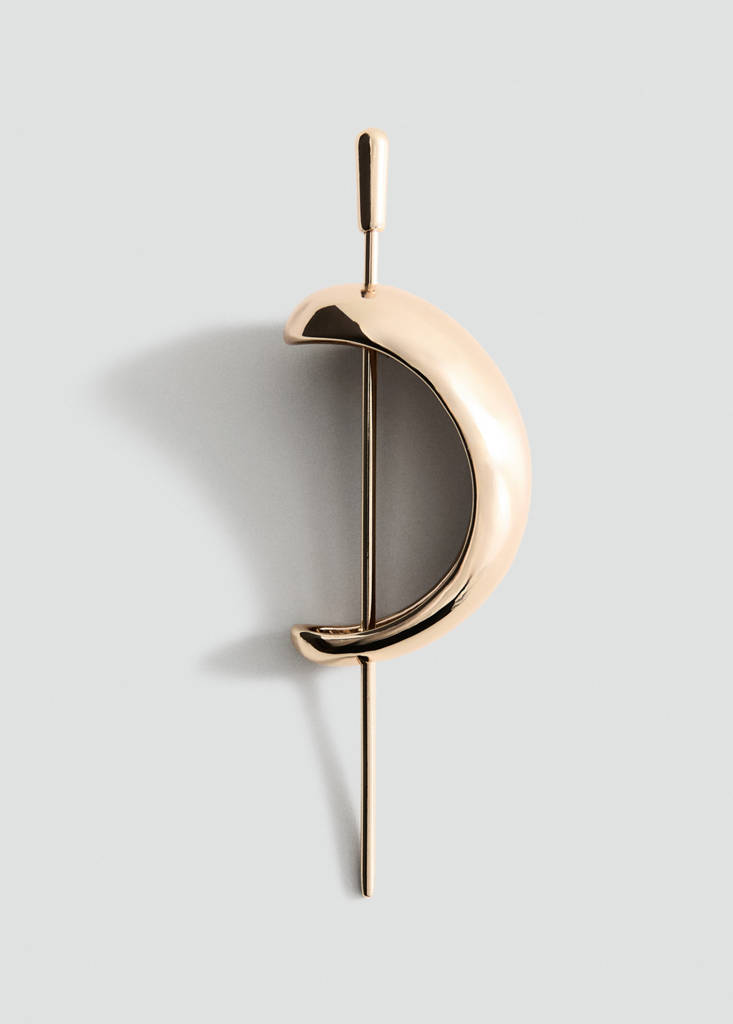 Metal hair barrette — Gold