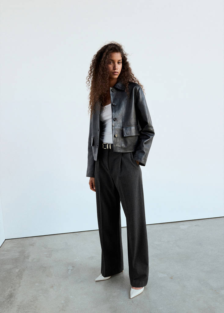 Straight-fit pleated trousers — Grey