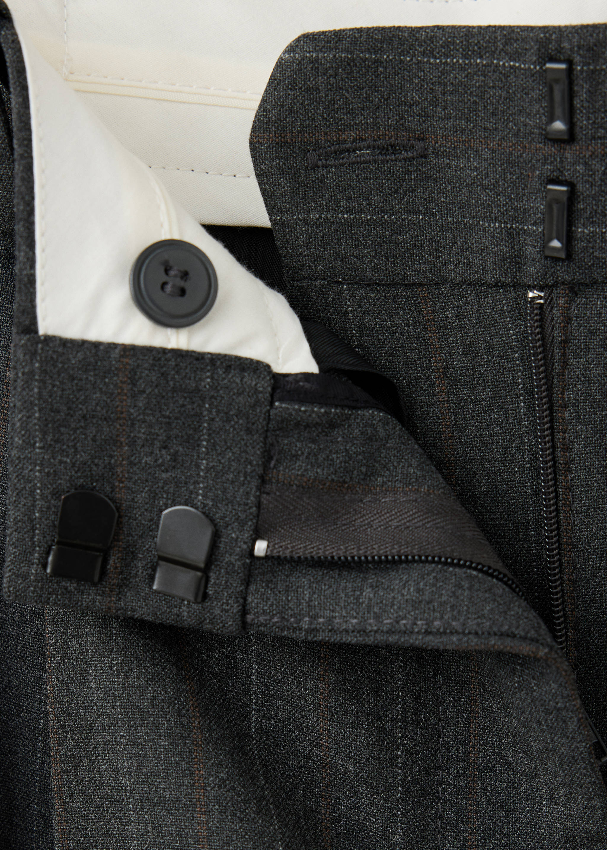 Straight-fit pleated trousers - Details of the article 8
