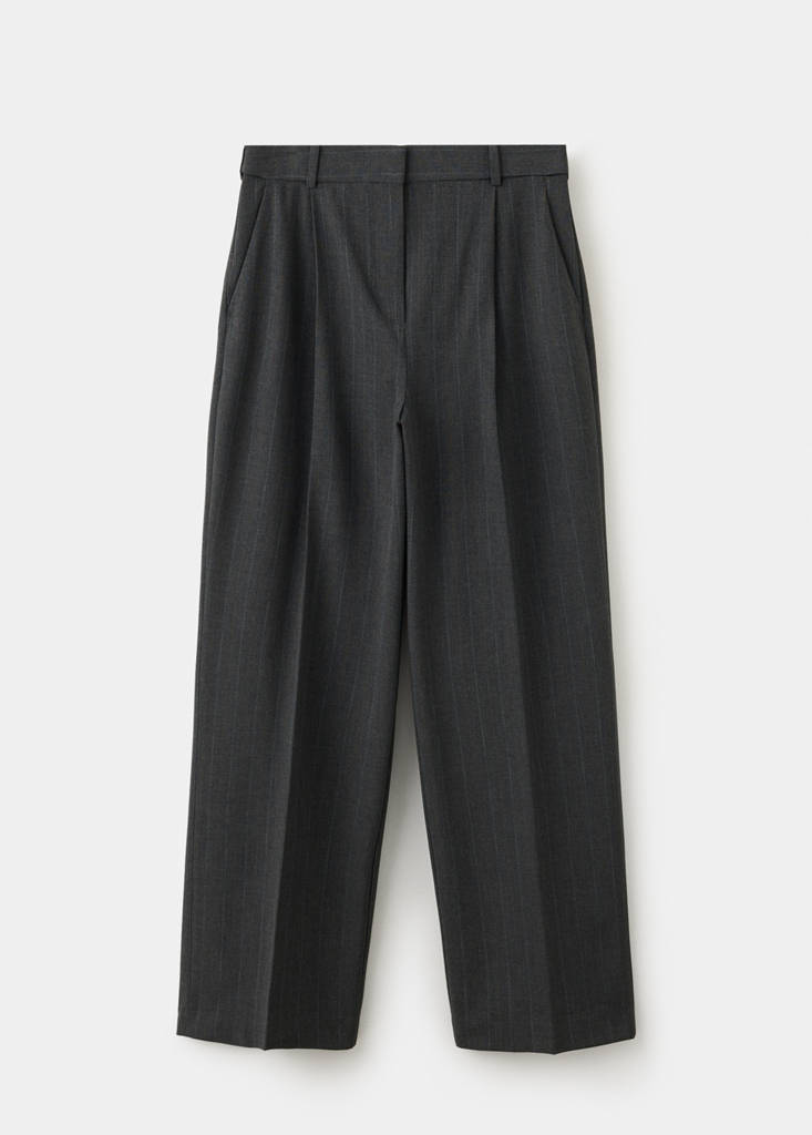 Straight-fit pleated trousers — Grey