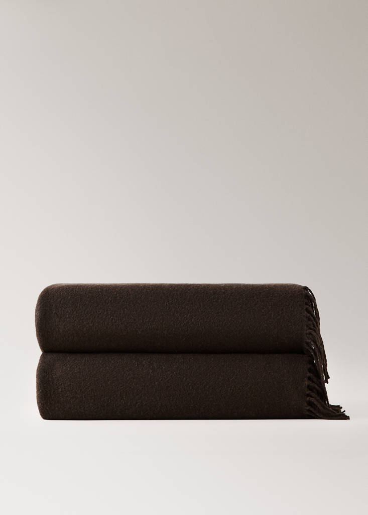 Wool-blend blanket with fringes — Chocolate