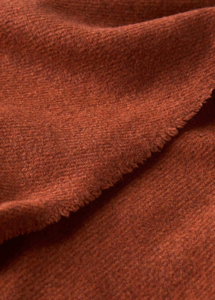 Wool-blend blanket with fringes — Russet