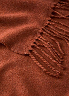 Wool-blend blanket with fringes — Russet 3