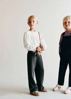 Straight knitted trousers — Charcoal 1