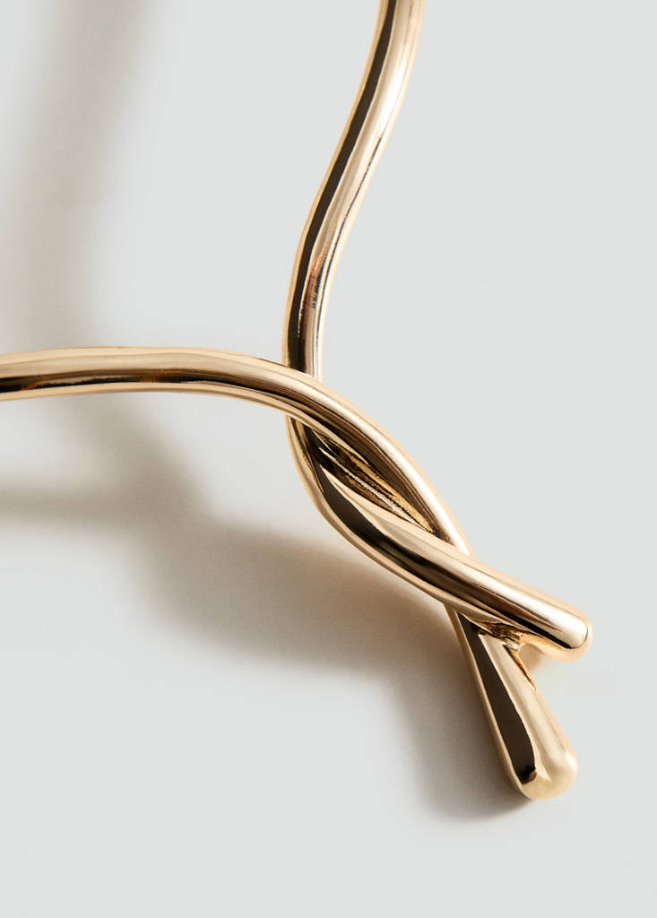 Rigid knot necklace — Gold