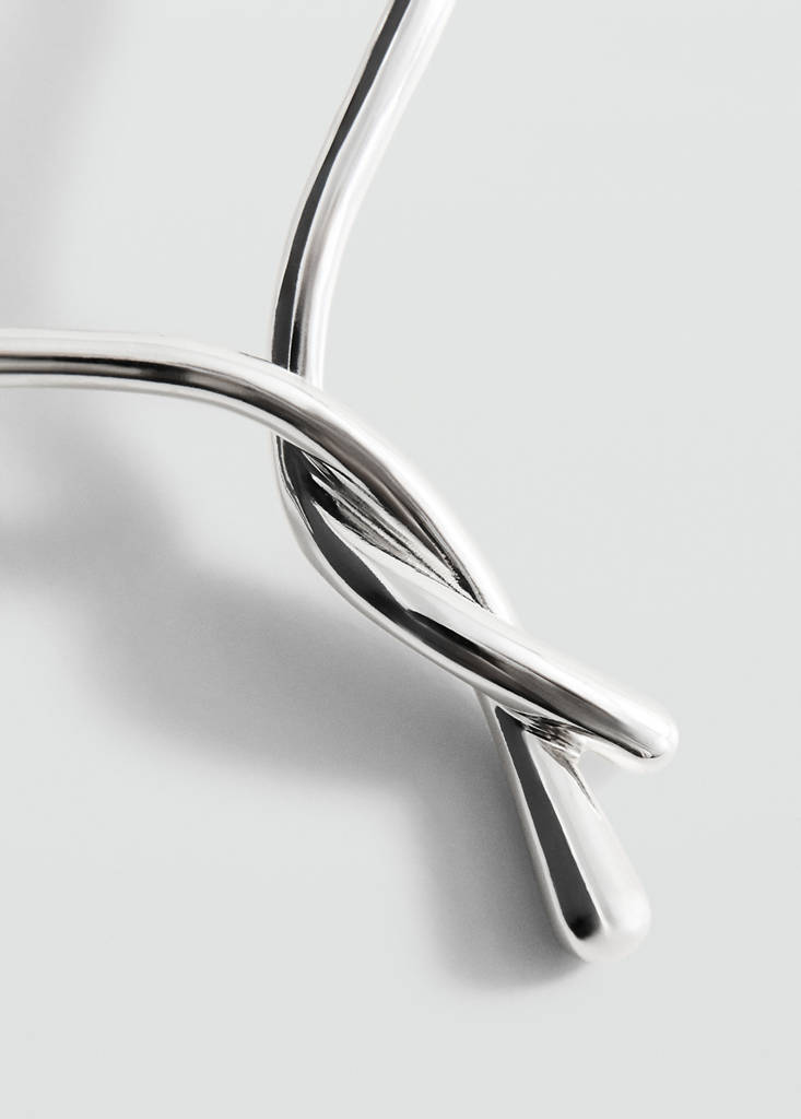 Rigid knot necklace — Silver