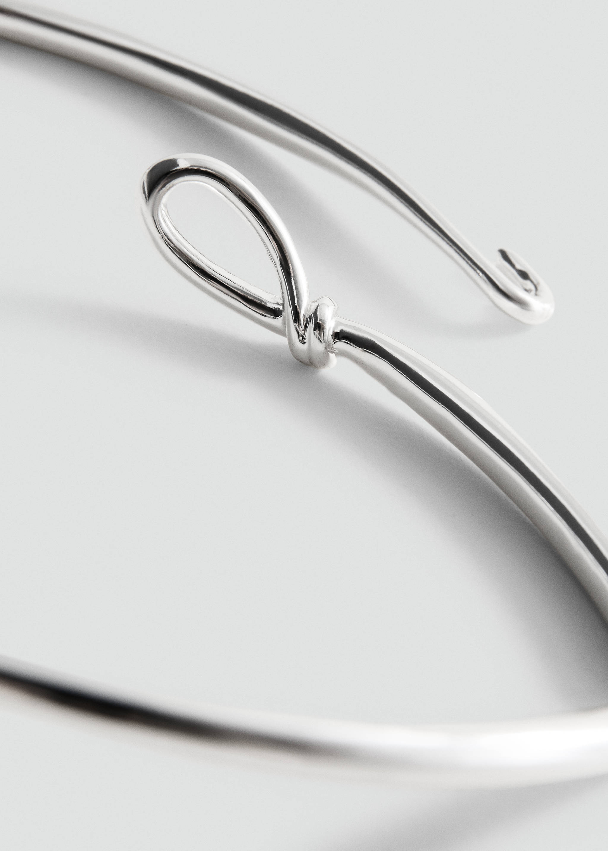 Rigid knot necklace - Details of the article 1