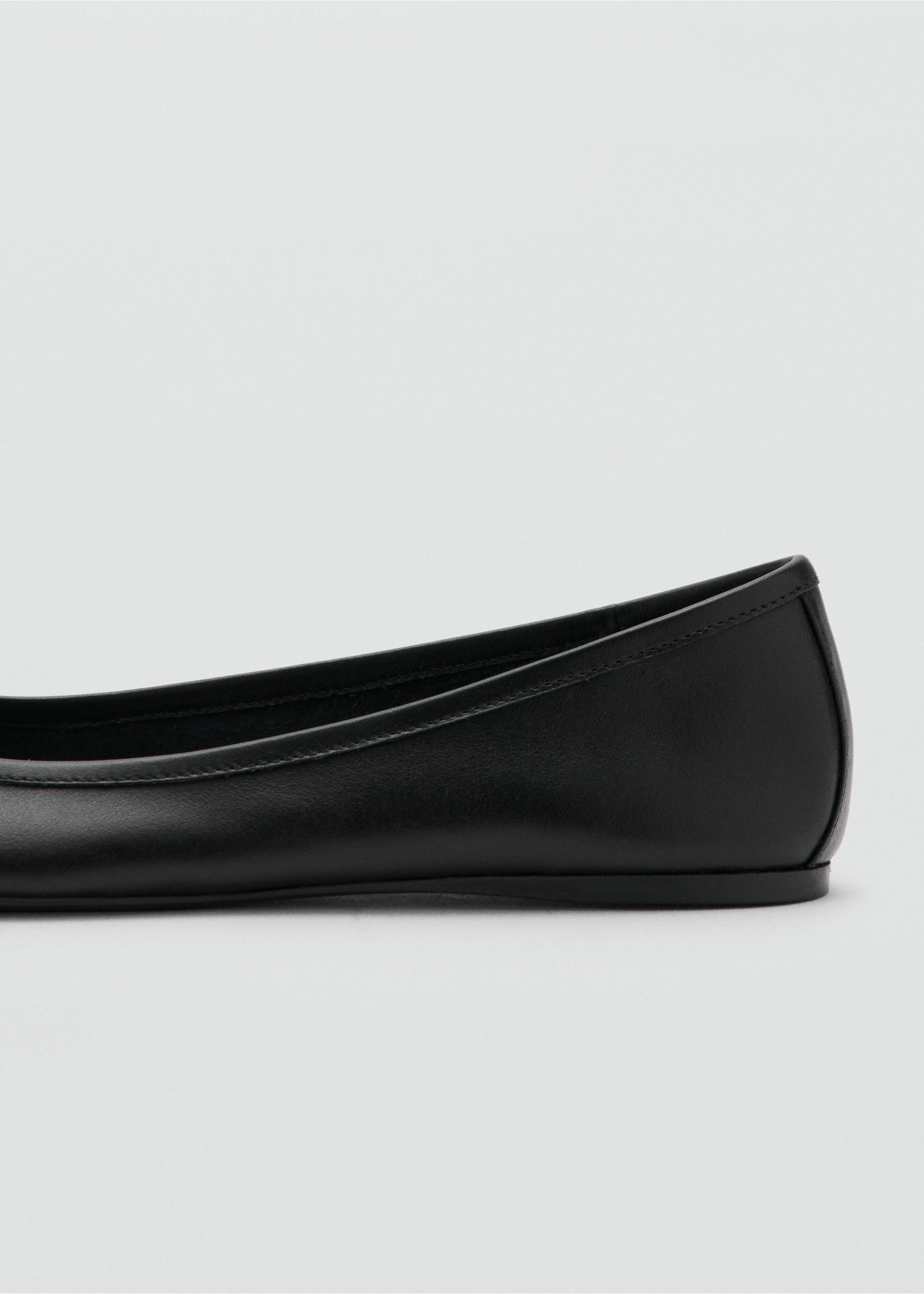 Leder-Ballerinas mit Schleife - Detail des Artikels 1, Schwarz. Ref: 37094467-00.