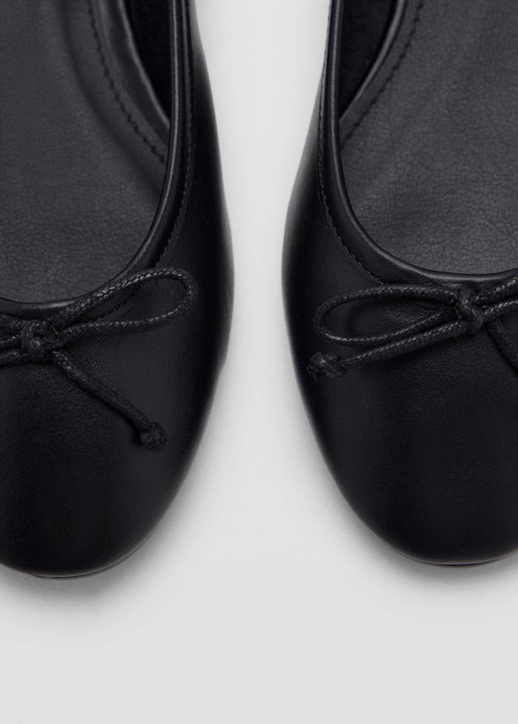 Leather ballet flats with bow — Black