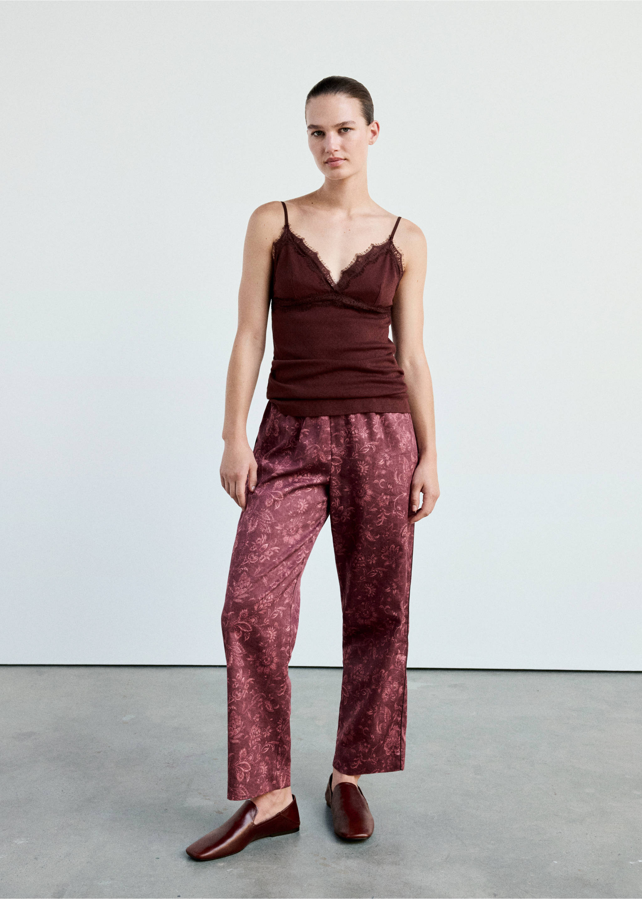 Openwork cotton top with lace detail - General plane, Burgundy. Ref: 37094468-00.