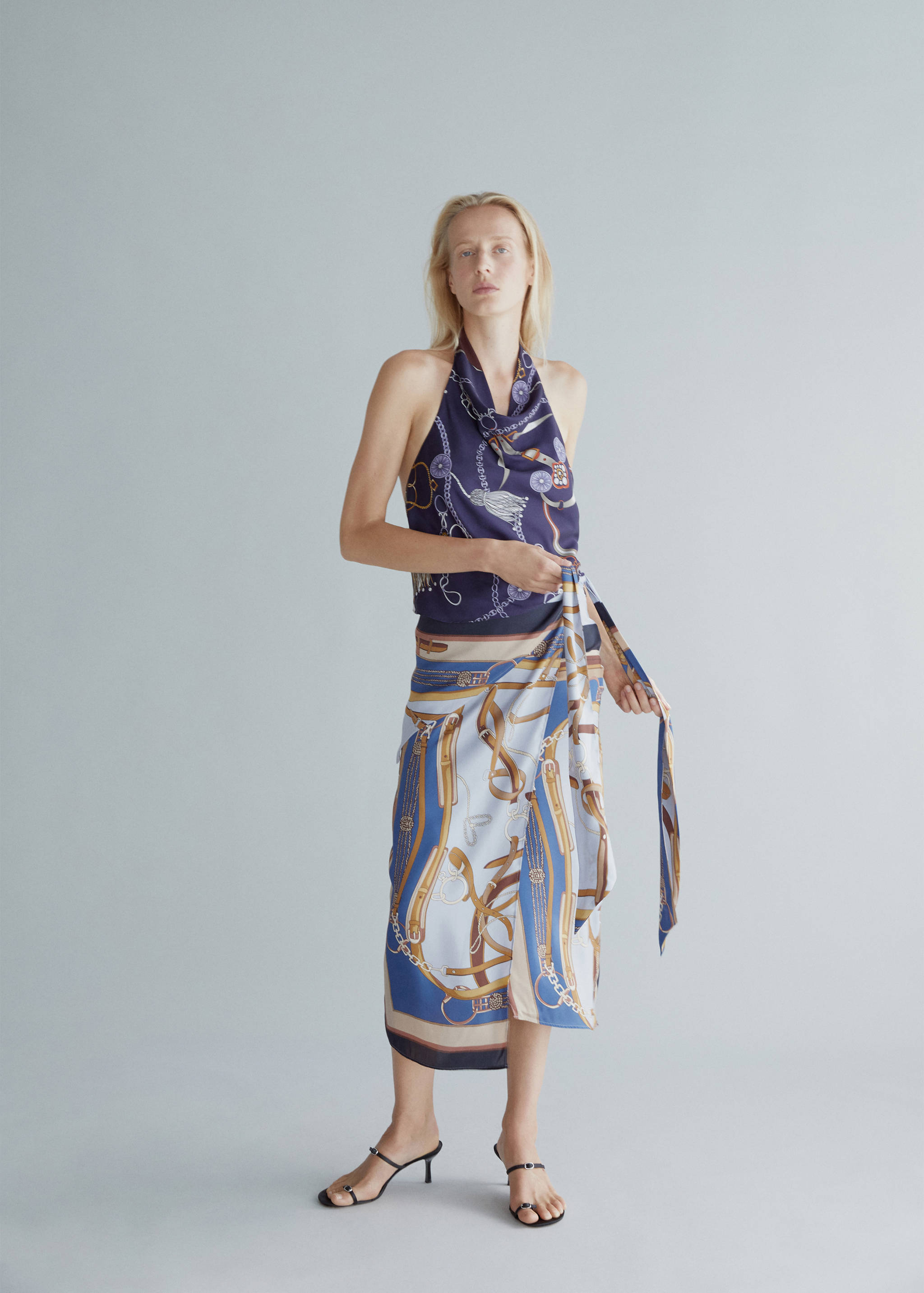 Top halter estampado - Plano geral