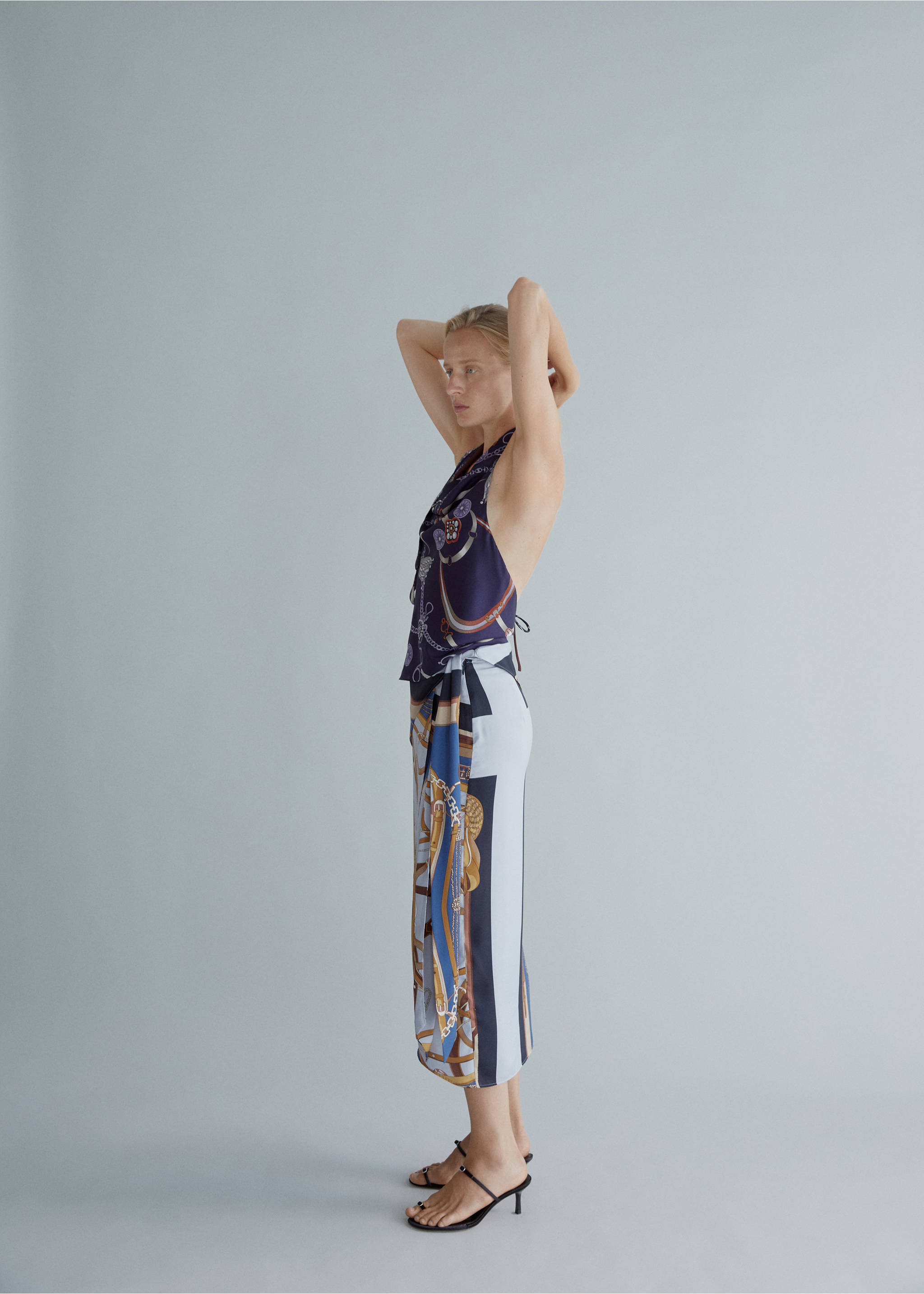 Top halter estampado - Pormenor do artigo 1, Azul-marinho. Ref: 37094470-00.
