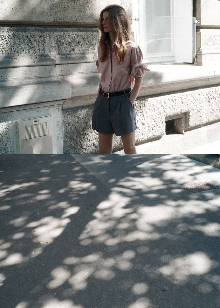 Straight shorts with pleated detail — Grey