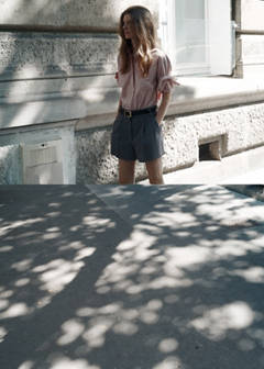 Straight shorts with pleated detail — Grey 1