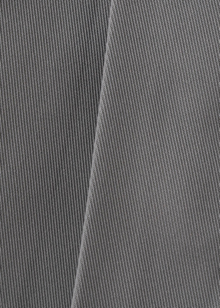 Straight shorts with pleated detail — Grey