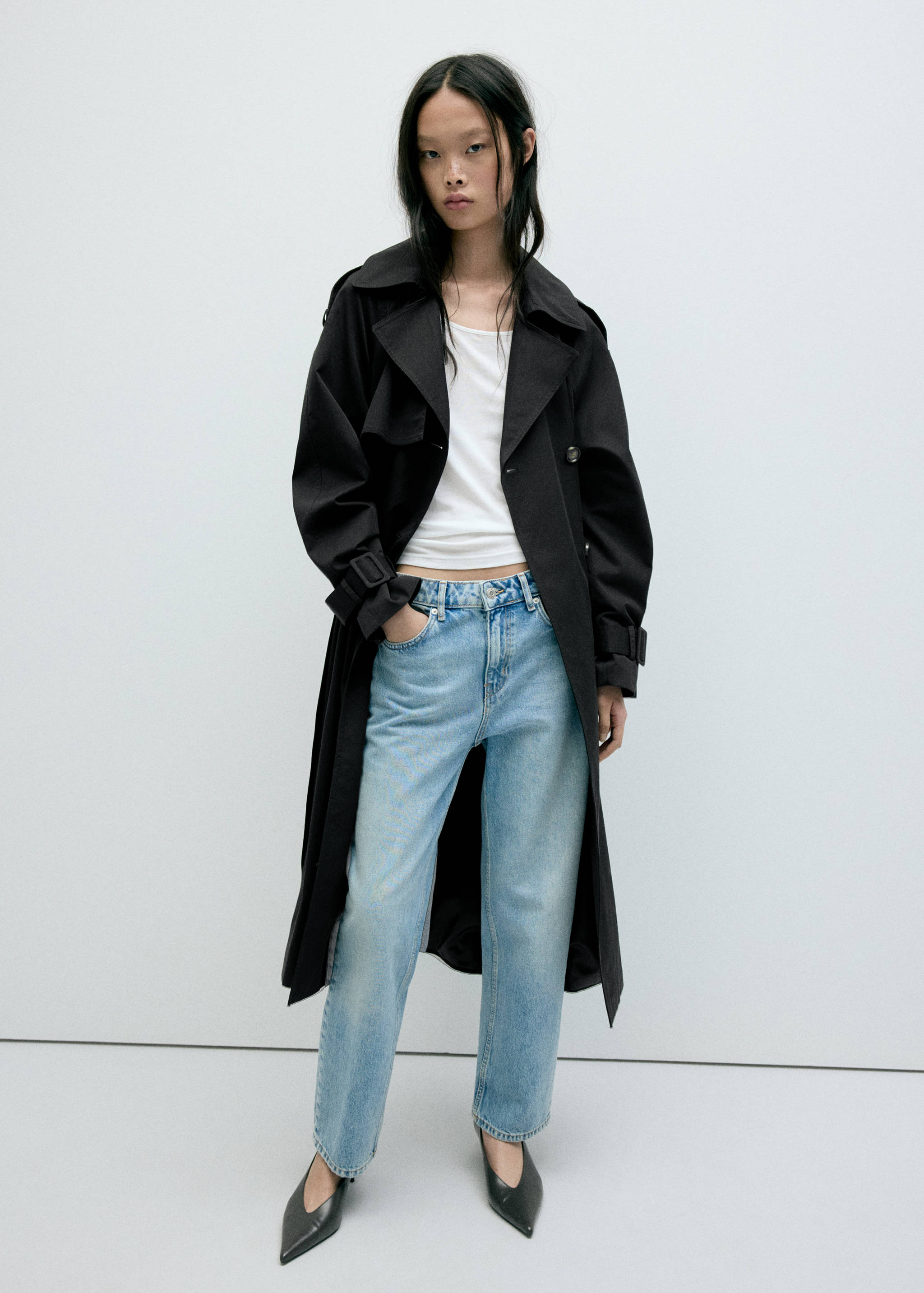 Long double-breasted trench coat - General plane