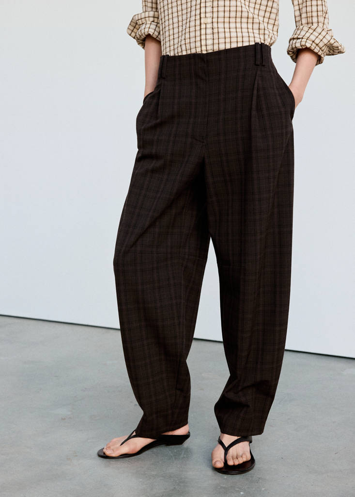High-waisted balloon trousers — Brown