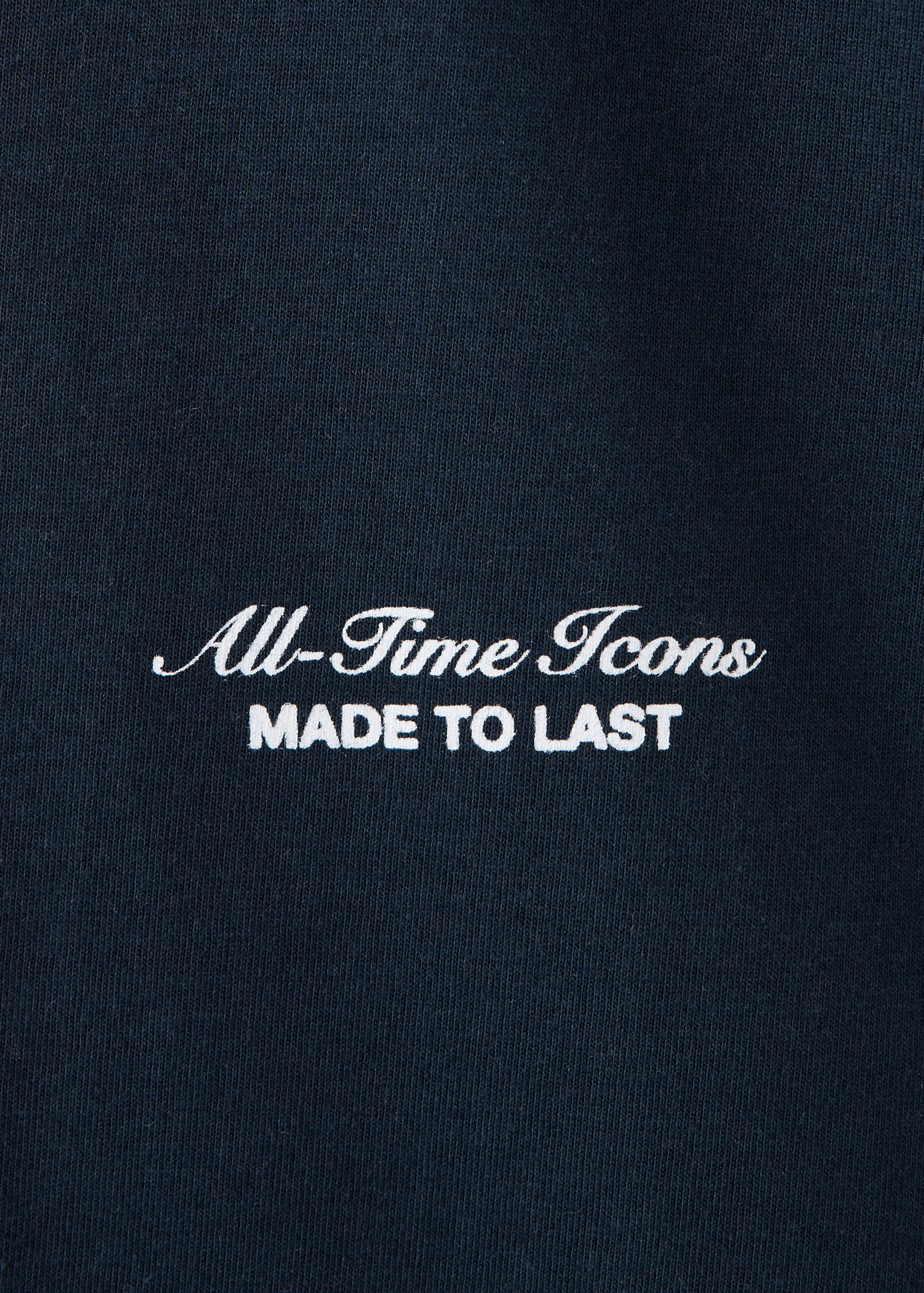 T-shirt matches - Details of the article 8