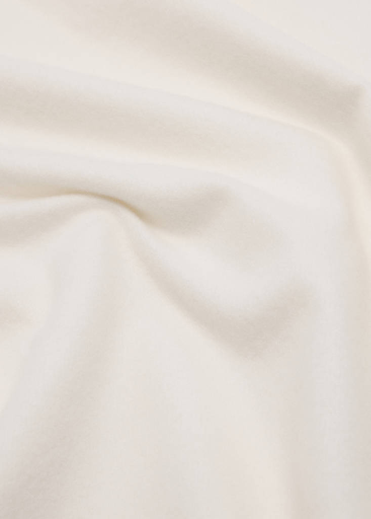 Fringed edge scarf — Ecru