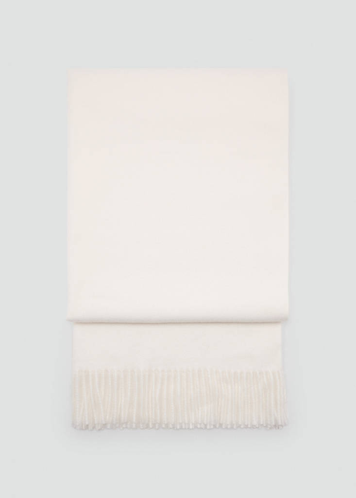 Fringed edge scarf — Ecru