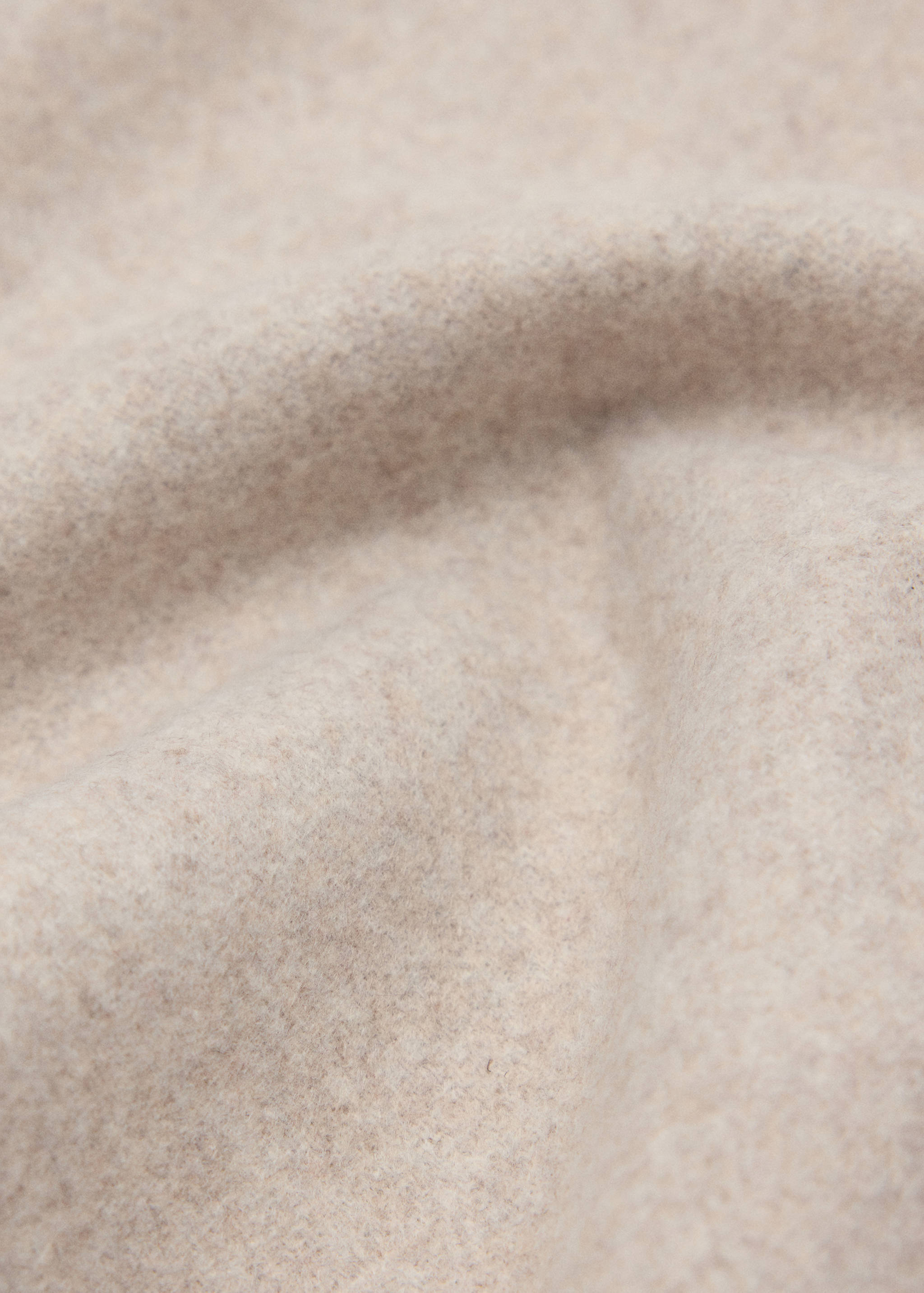 Fringed edge scarf - Details of the article 1
