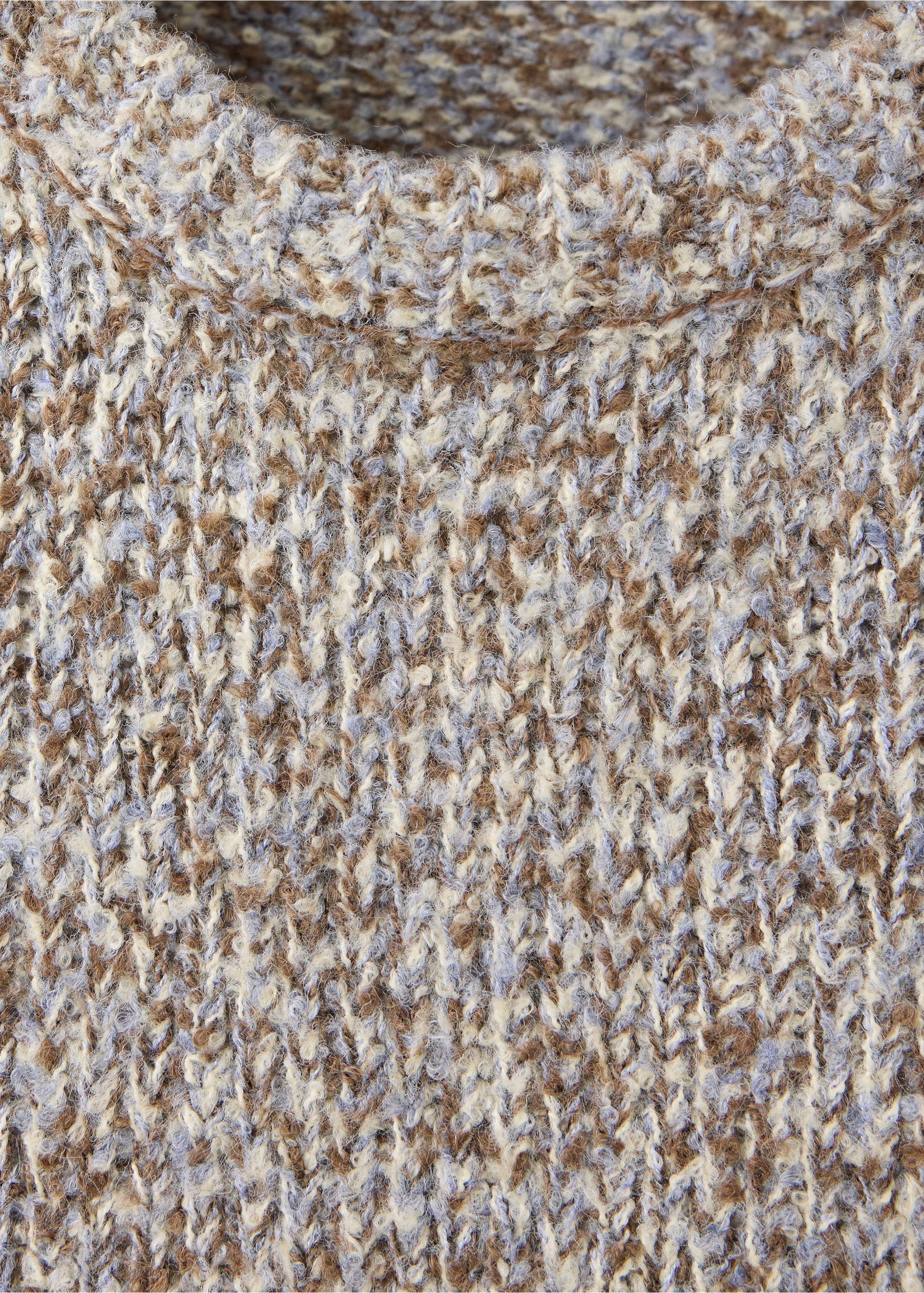 Braided-knit gilet - Details of the article 8, Coffee. Ref: 37095162-00.