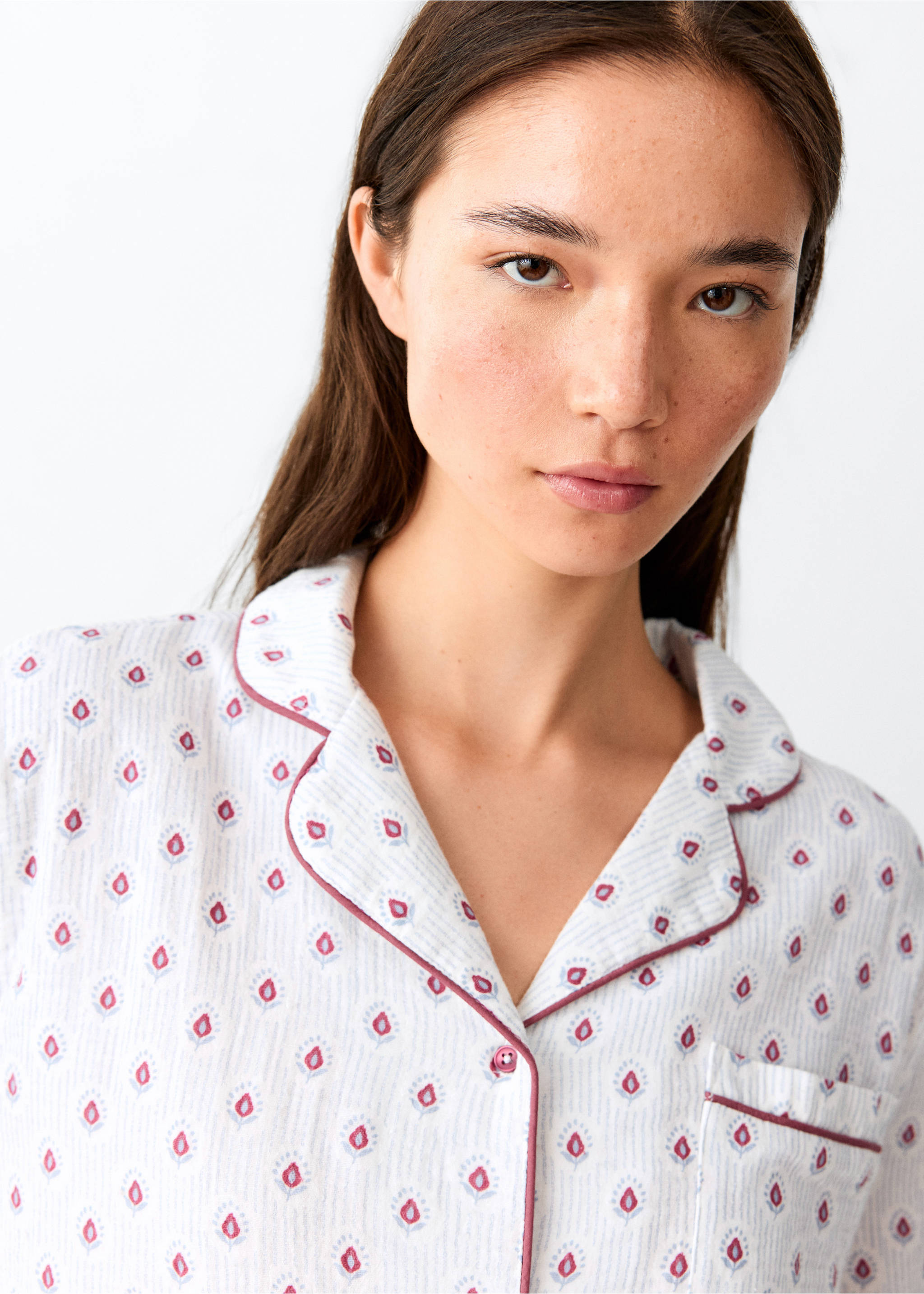 Floral-print pyjama set - Details of the article 1, Off White. Ref: 37095163-00.