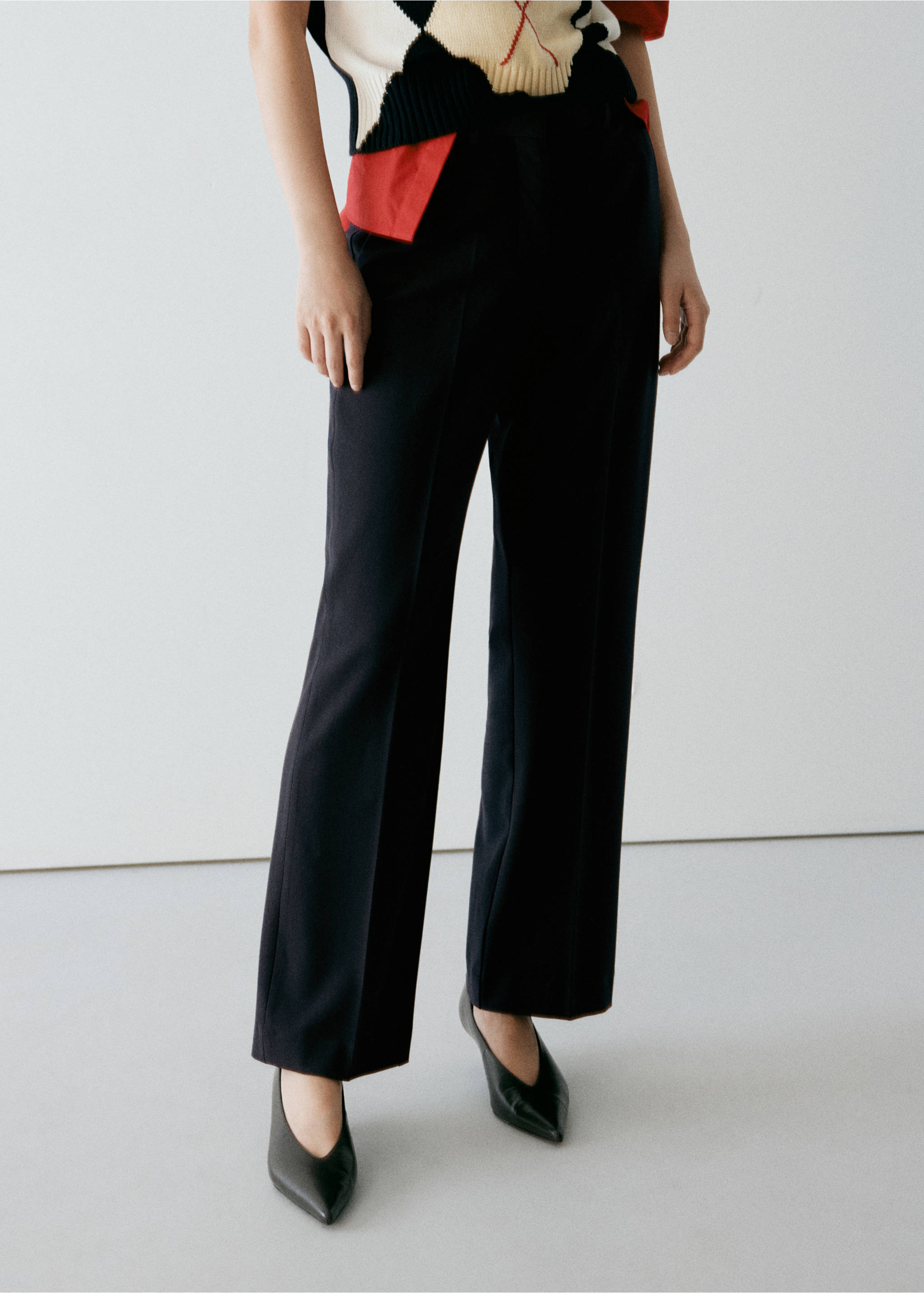 Navy blue wide-leg trousers with pressed creases., Navy. Ref: 37095181-00.