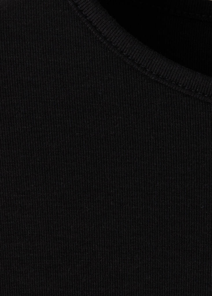 Long-sleeved fitted t-shirt — Black